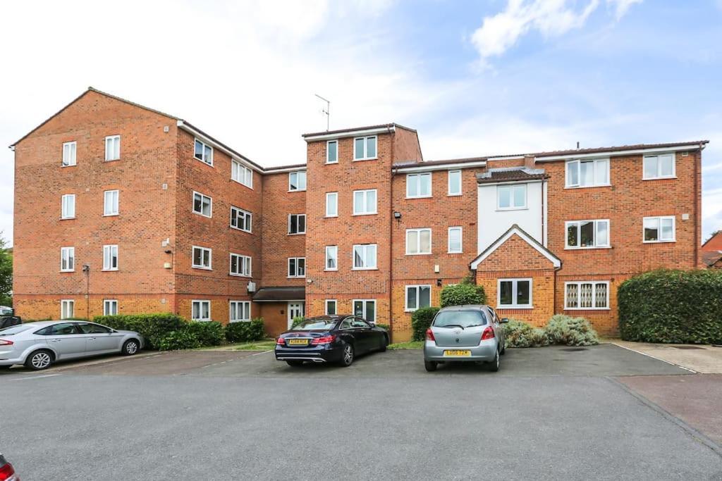 Dalton Plaza Apartment London Exterior photo